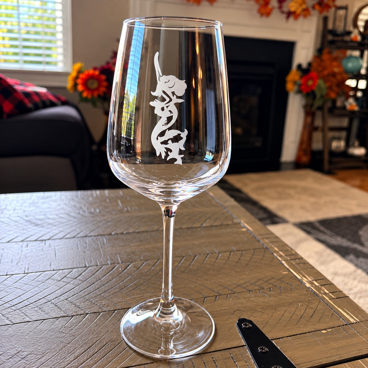 Mermaid hand-etched wine glass without crystals