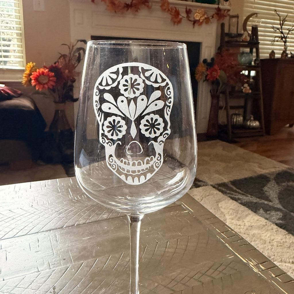 Classic Sugar Skull hand-etched wine glass